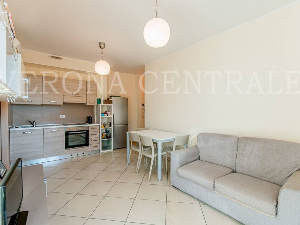 Appartamento a Verona in Via Carlo Belviglieri - Foto 2