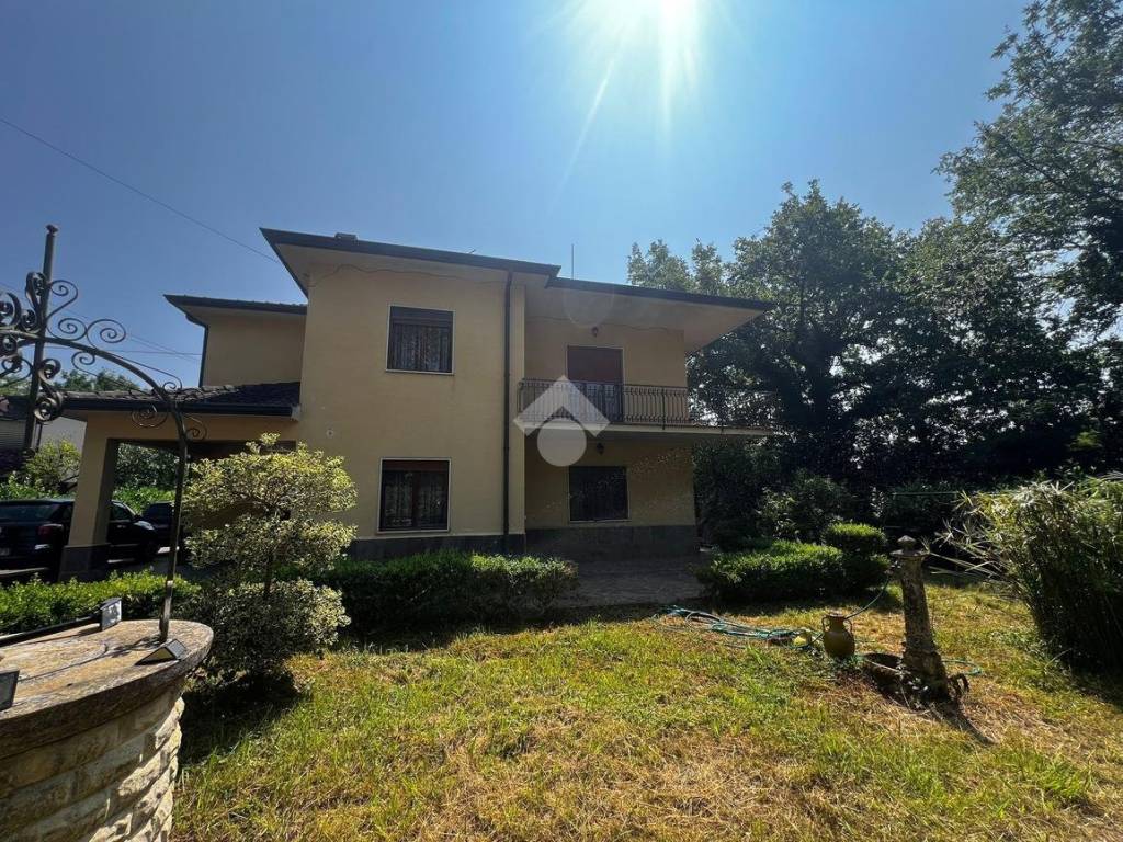 Casa indipendente a Cassino in Via Ausonia Vecchia, 109 - Foto 2
