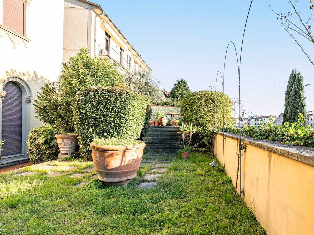 Villa a Prato in Via Giovanni Amendola - Foto 2