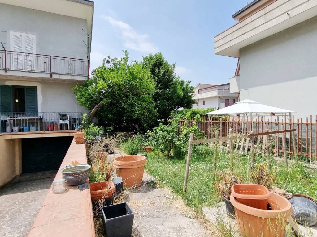 Villa a Caserta in Via Bersaglio, 18 - Foto 2