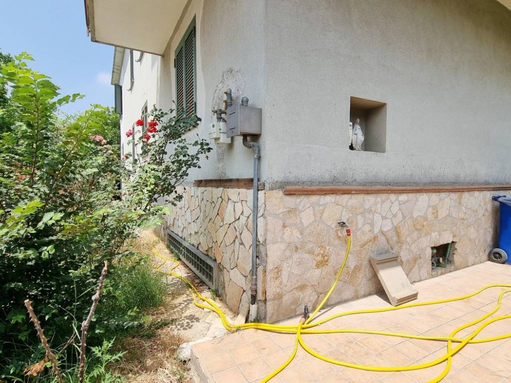 Villa a Caserta in Via Bersaglio, 18 - Foto 4