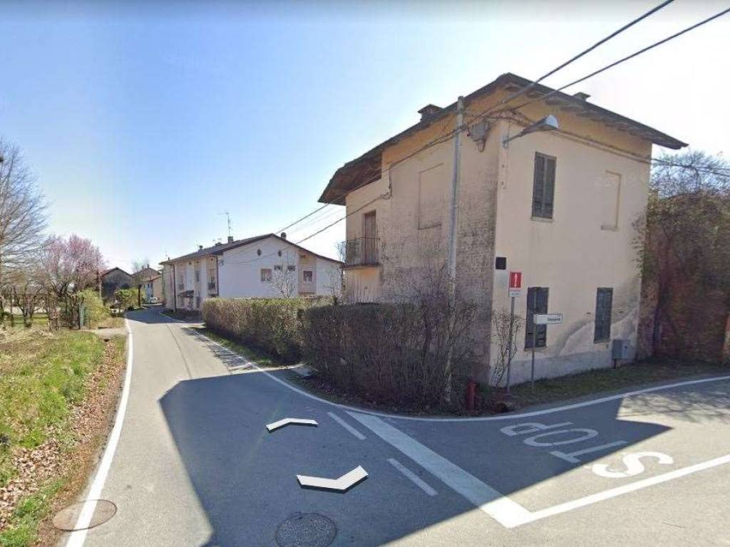 Casa indipendente a Suno in Via Piana , 58 - Foto 2