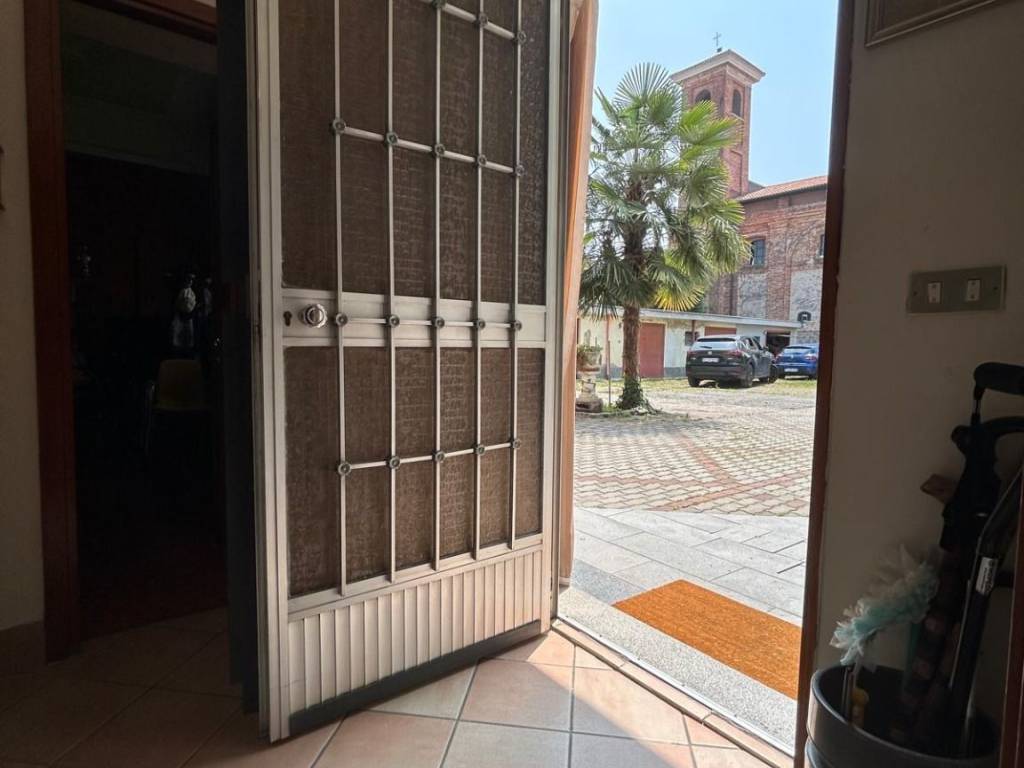 Casa indipendente a Marnate in Via Roma, 11 - Foto 2