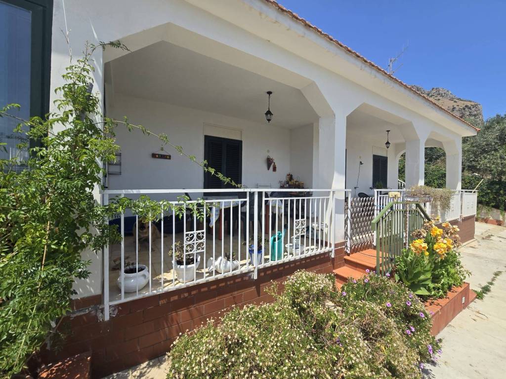 Villa a Carini in Via Argentina, 32 - Foto 2