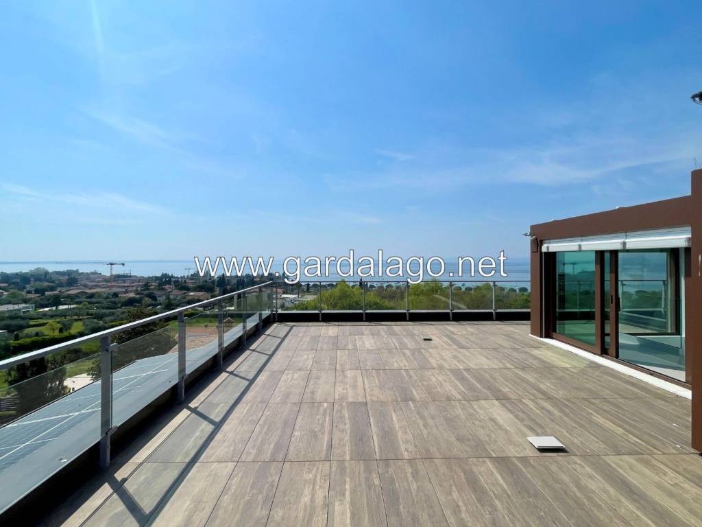 Attico / mansarda a Bardolino in Via San Colombano, 21 - Foto 2