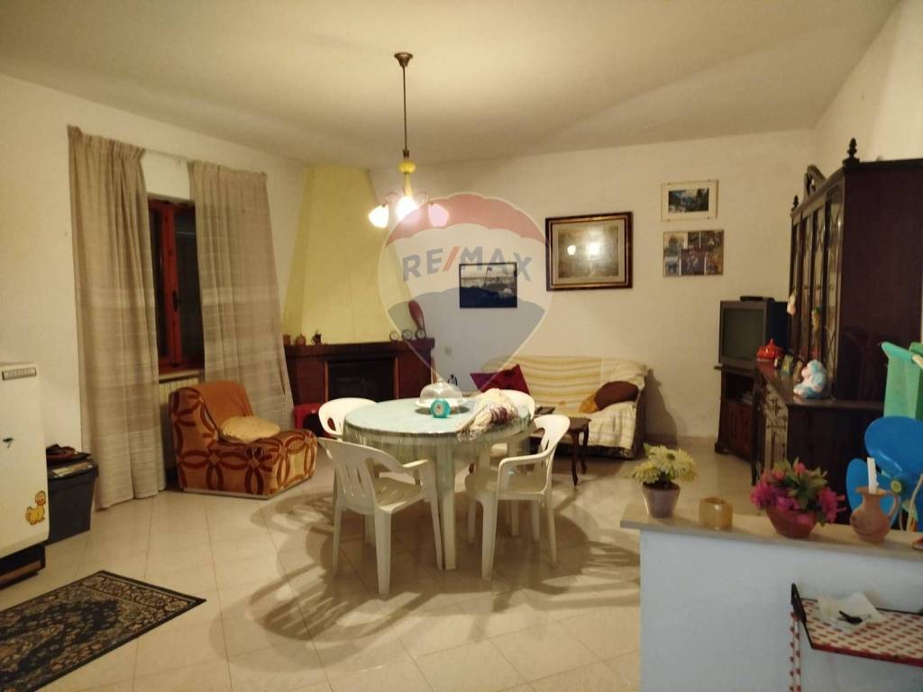 Villa a Aprilia - Foto 3