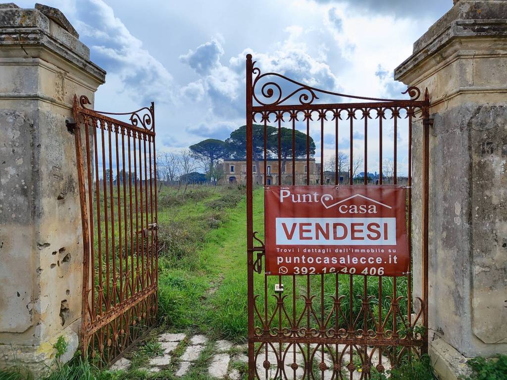 Villa a Lecce in Via Alfredo d'Ascoli - Foto 2