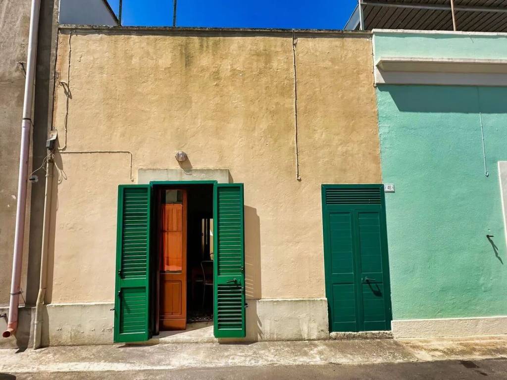 Villa a Andrano in Via Luciano Manara, 46 - Foto 2