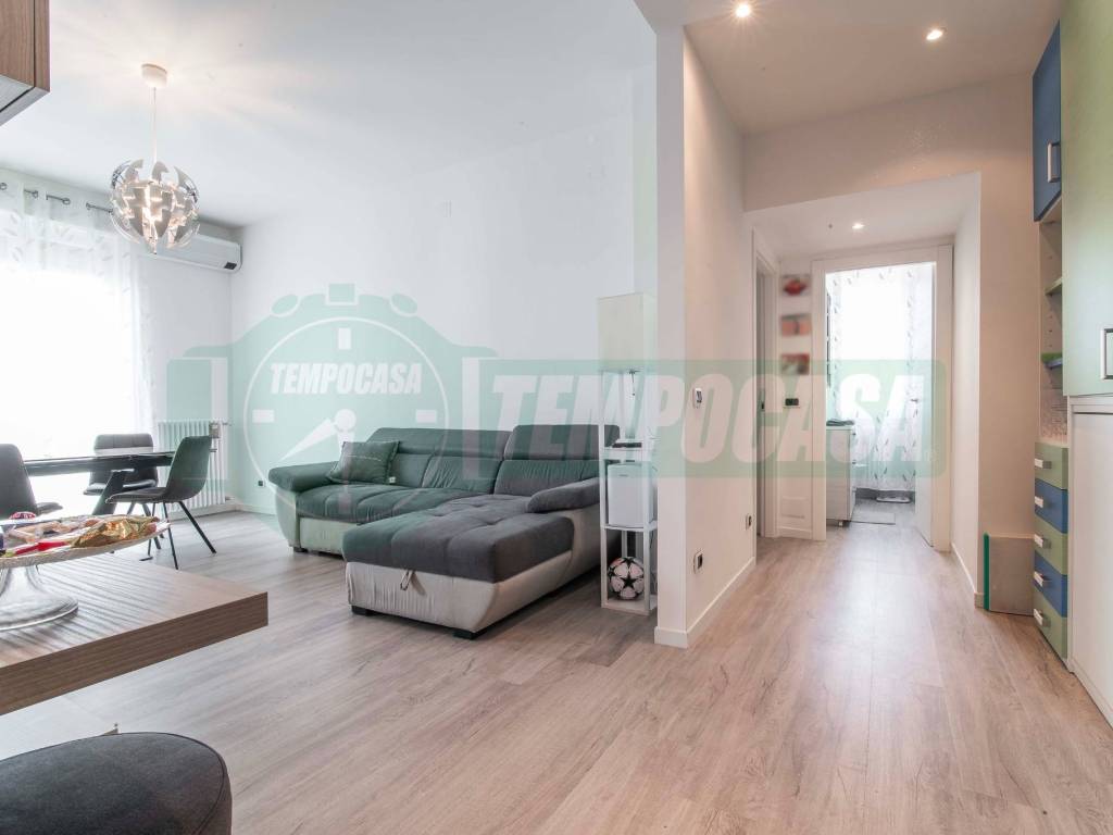 Appartamento a Origgio in Via per Saronno, 4 - Foto 2