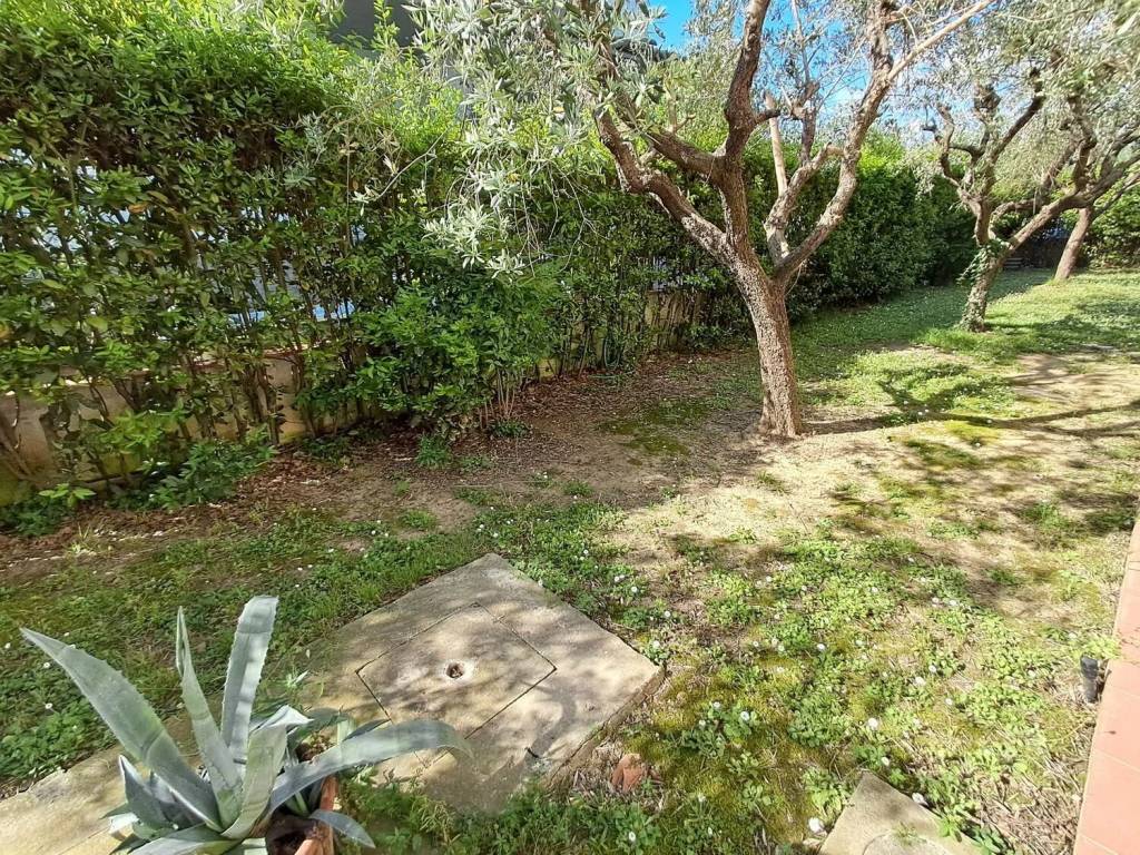 Villa a Prato in Via Cefalonia S.N.C. - Foto 3