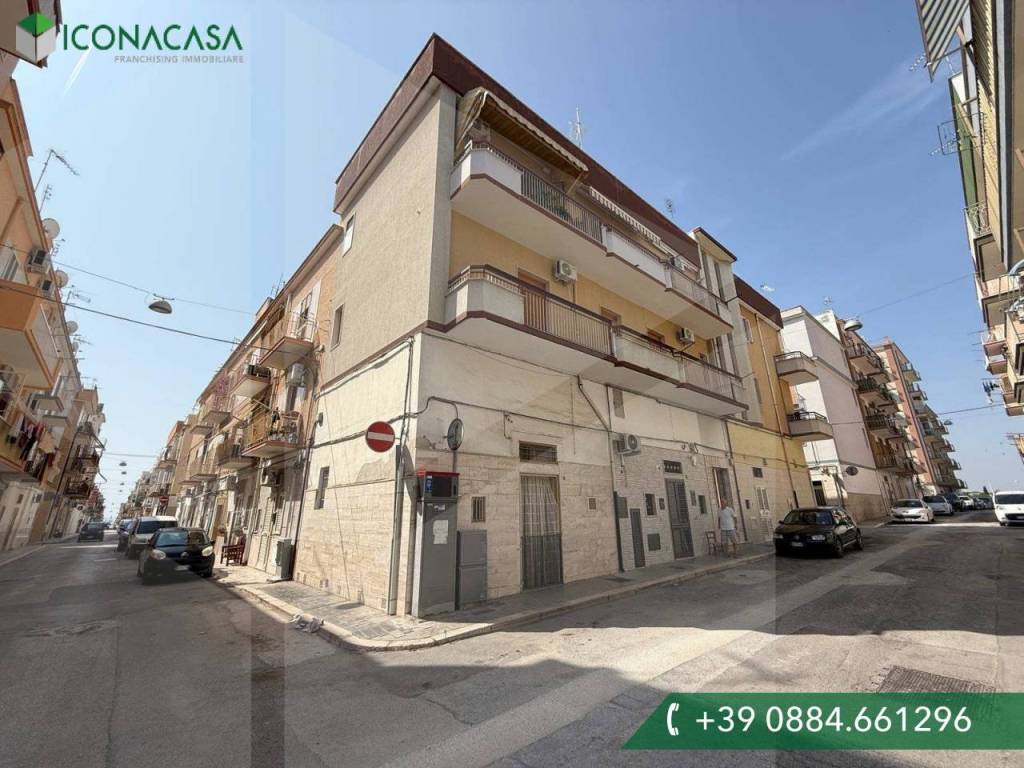 Appartamento a Manfredonia in Via Martiri di Cefalonia, 8 - Foto 2