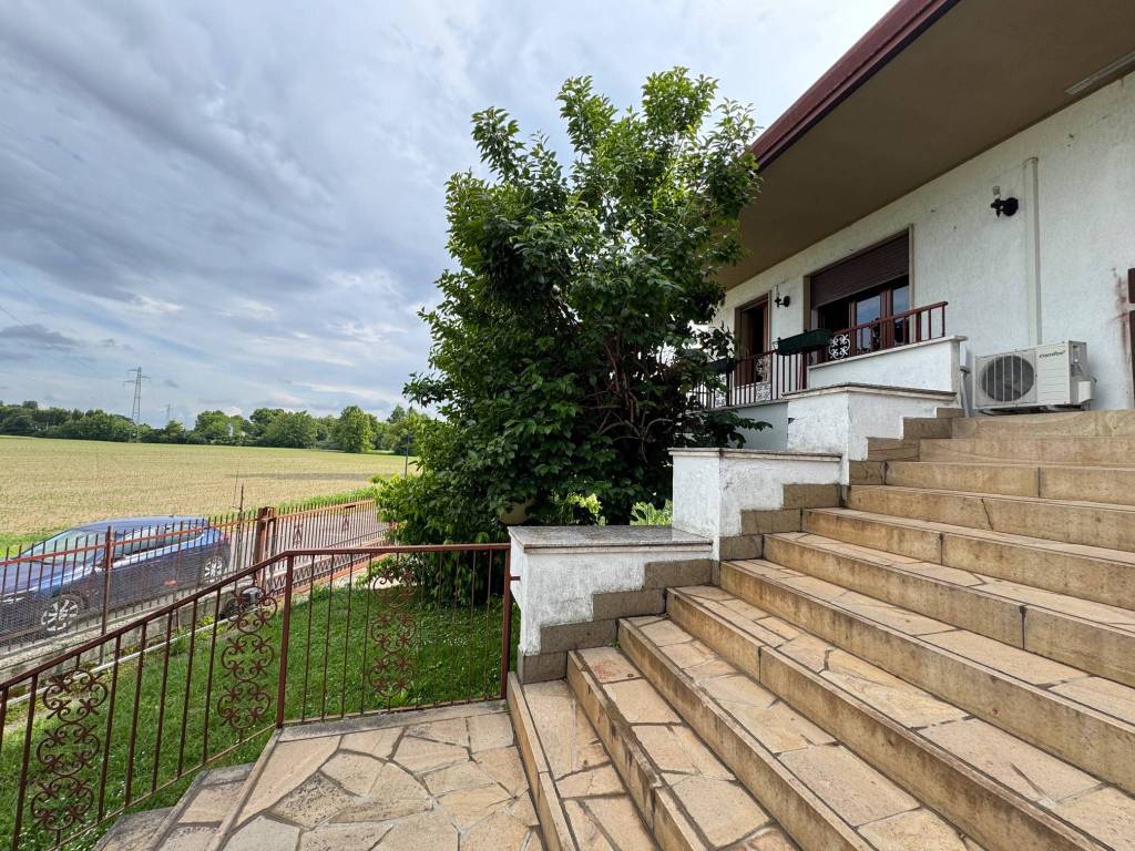 Villa a Abano terme in Via Unità d'Italia - Foto 2