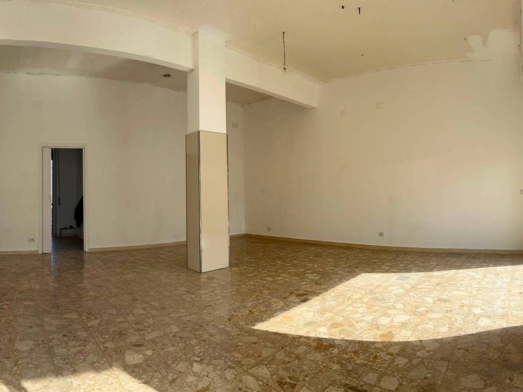 Immobile a Vado ligure in Via Aurelia, 212 - Foto 4