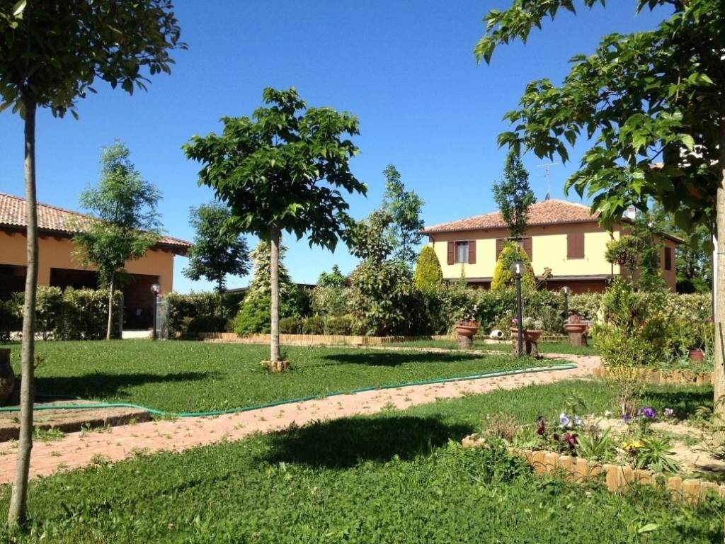 Villa a Argelato in Via Casadio, 12 - Foto 2