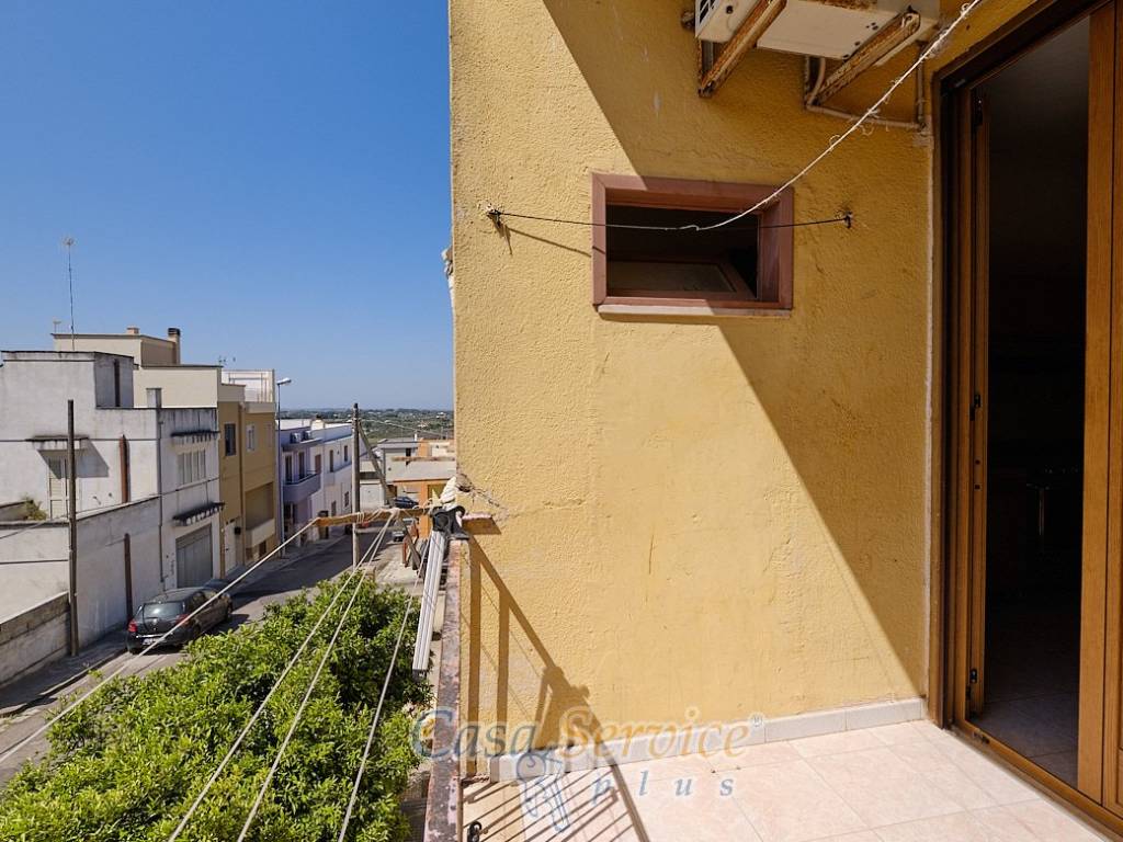 Appartamento a Matino in Via Don Giovanni Minzoni - Foto 2