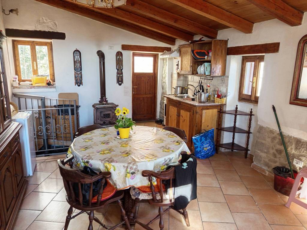 Casa indipendente a Follo in Via Castello, 23 - Foto 2