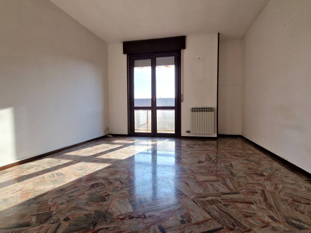 Appartamento a Tradate in Via Giuseppe Albini, 6 - Foto 4