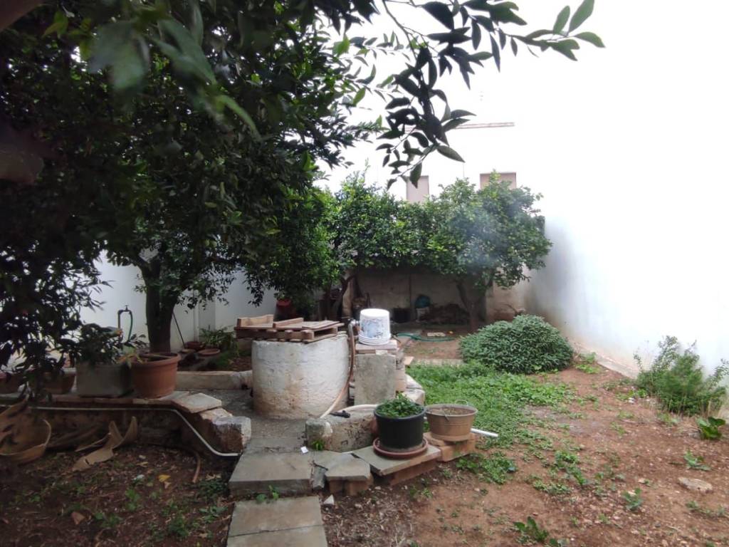 Casa indipendente a Taviano in Via Dante Alighieri - Foto 5