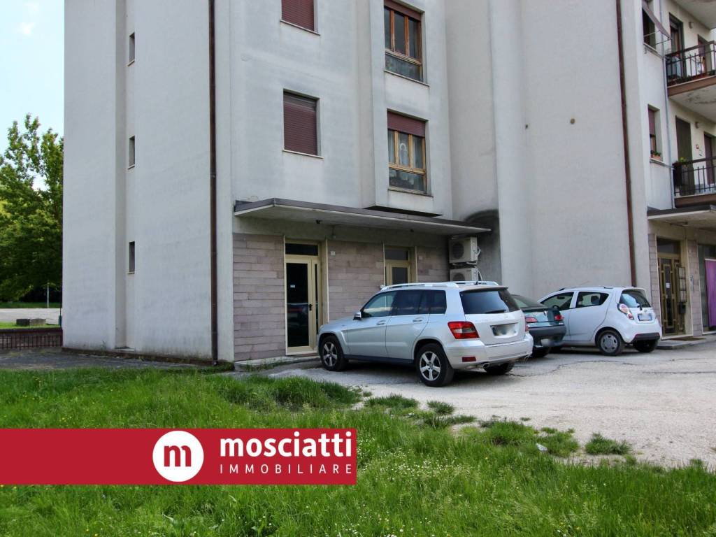Immobile a Matelica in Via A. De Gasperi, 86 - Foto 2