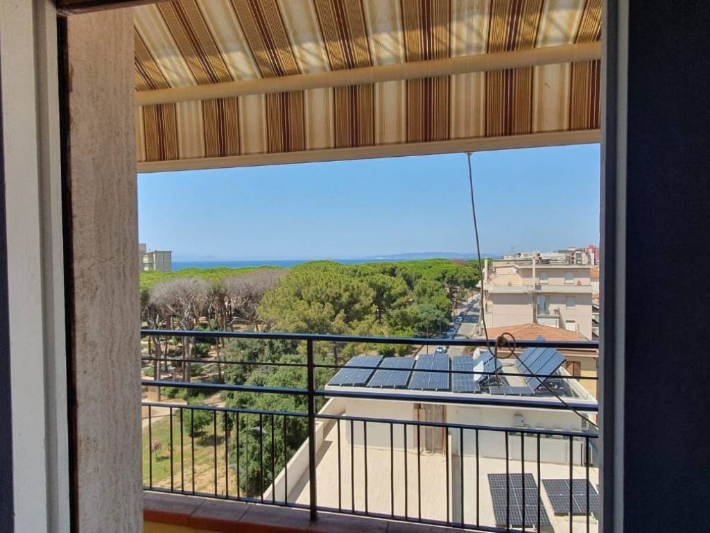 Appartamento a Follonica in Via Gioacchino Rossini, 15 - Foto 2