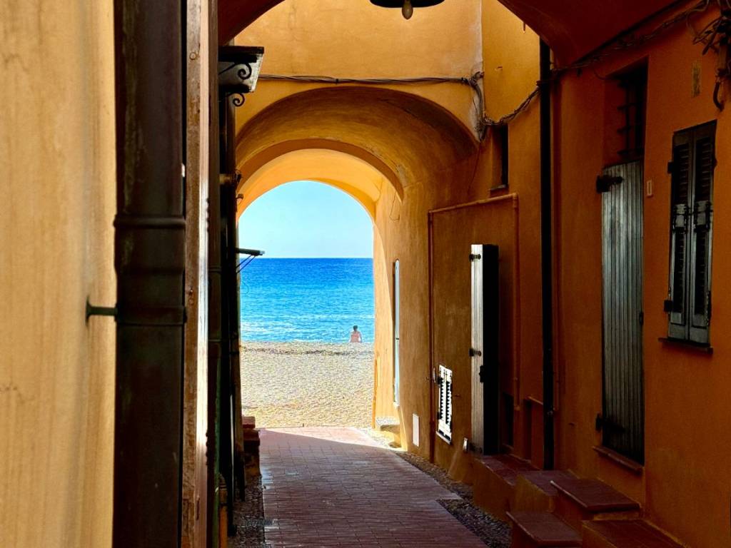 Appartamento a Finale ligure in Vico Rossi - Foto 4