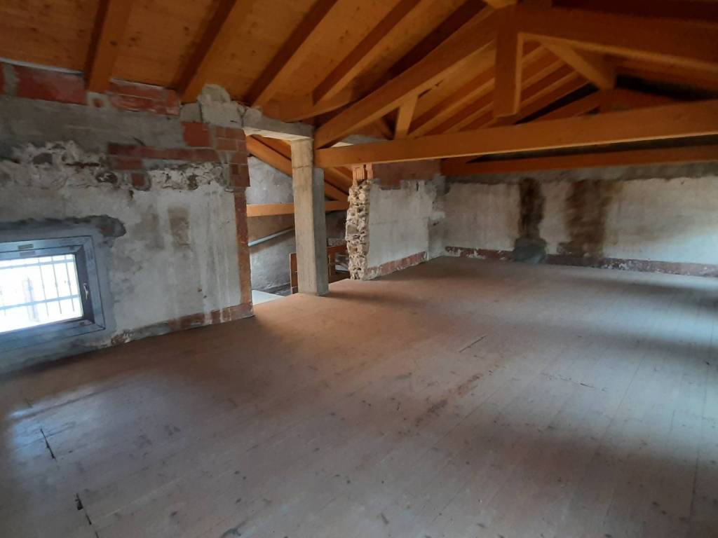 Casa indipendente a Pozzuolo del friuli in Piazza della Chiesa, 8 - Foto 2