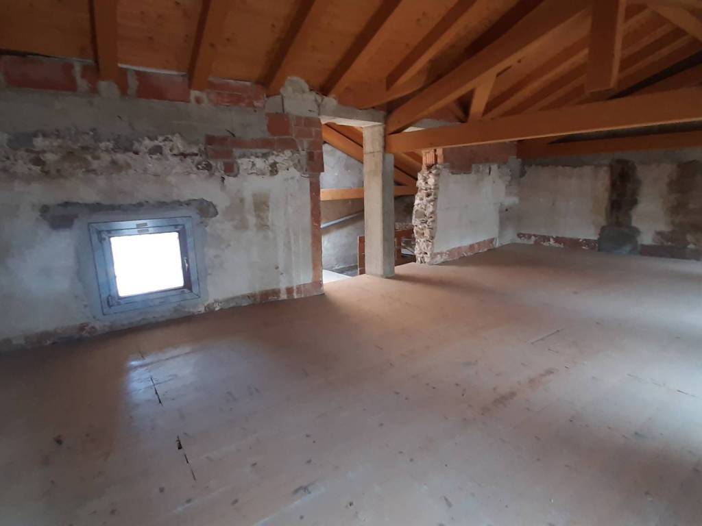 Casa indipendente a Pozzuolo del friuli in Piazza della Chiesa, 8 - Foto 3