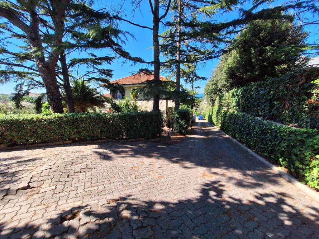 Villa a Civitanova marche in Strada Provinciale Civitanova Marche Fontespina, 25 - Foto 3