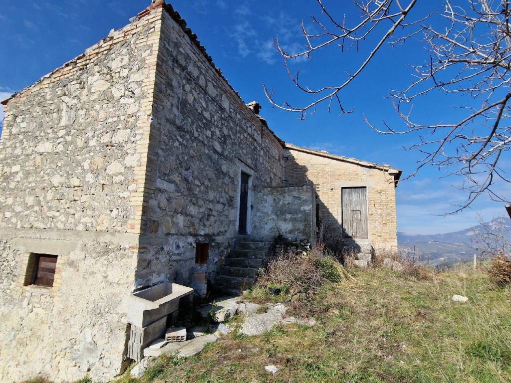 Rustico / casale a Ascoli piceno in STRADA PER ROSARA - Foto 4