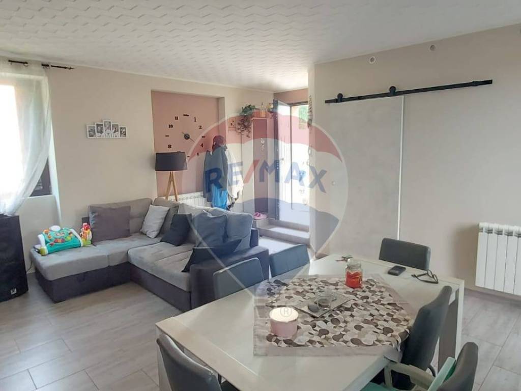 Appartamento a Cittiglio in Via Valcuvia - Foto 2