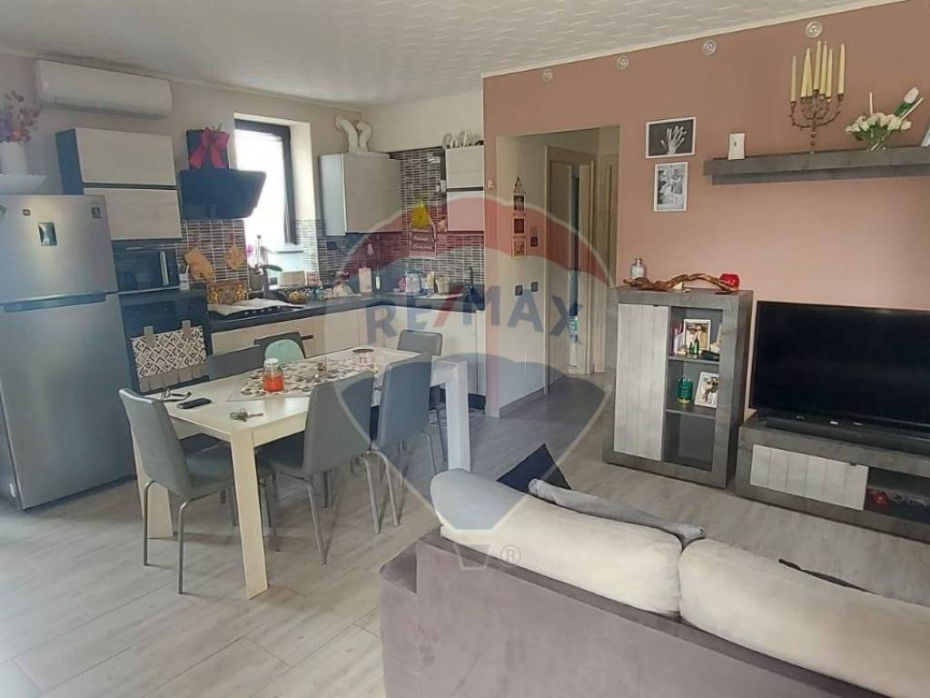 Appartamento a Cittiglio in Via Valcuvia - Foto 3