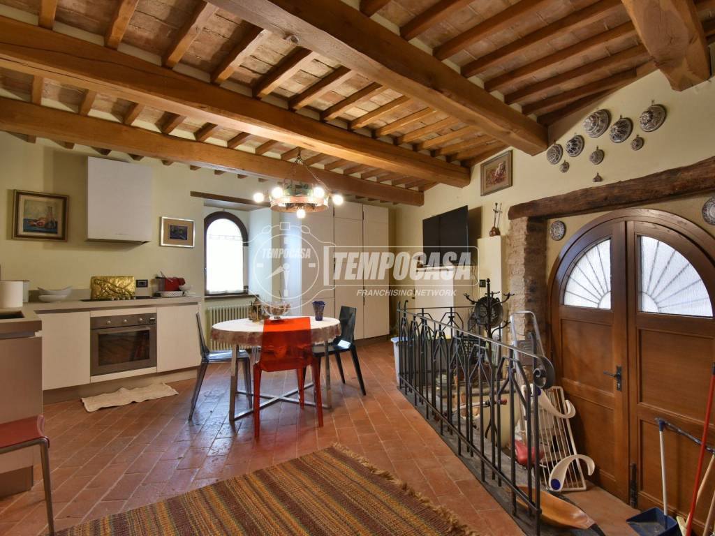 Casa indipendente a Caldarola in Località Borgo Pievefavera 119 - Foto 5