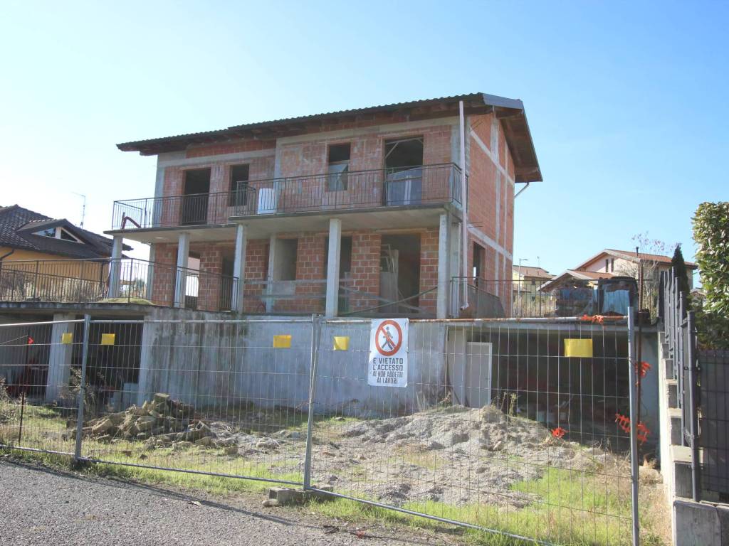 Villa a Daverio in Via Giovanni XXIII - Foto 2