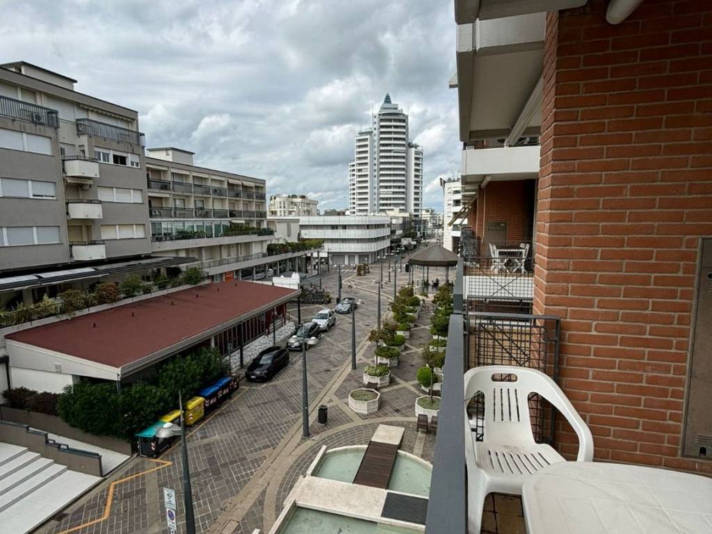 Appartamento a Jesolo in Piazza Guglielmo Marconi - Foto 4