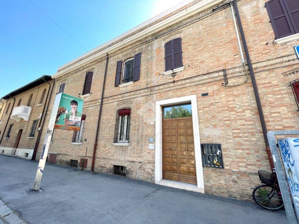 Appartamento a Ravenna in Piazza Francesco Baracca, 41 - Foto 2