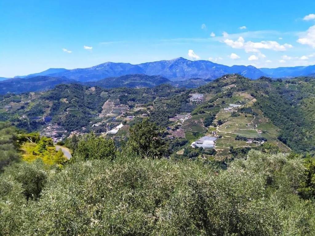 Casa indipendente a Soldano in Frazione Suseneo Chiesa, 17 - Foto 2