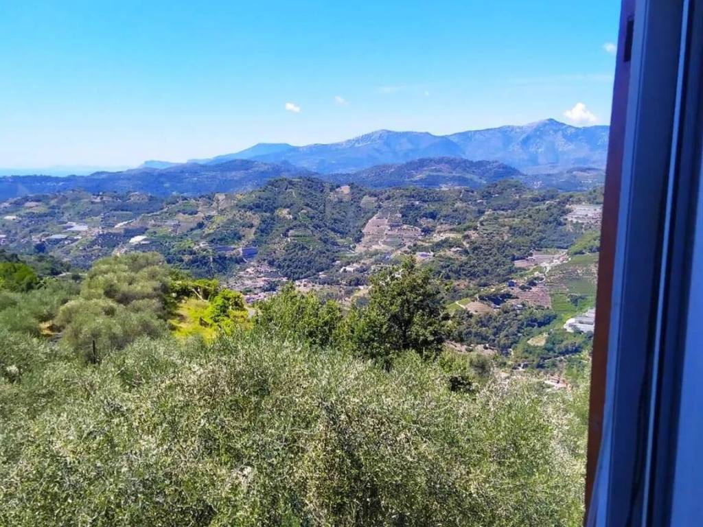 Casa indipendente a Soldano in Frazione Suseneo Chiesa, 17 - Foto 3
