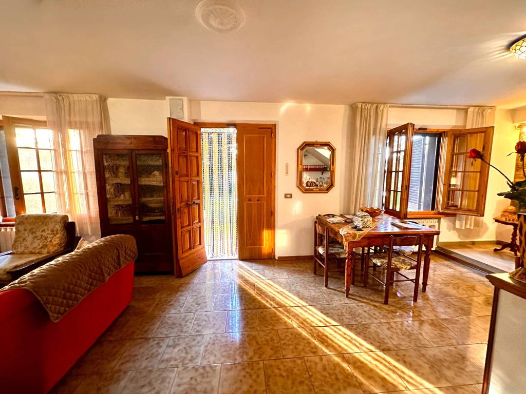 Casa indipendente a Castiglione del lago in Località Frattavecchia - Foto 2