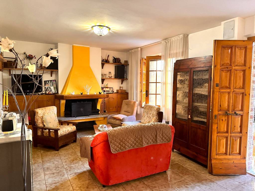 Casa indipendente a Castiglione del lago in Località Frattavecchia - Foto 4