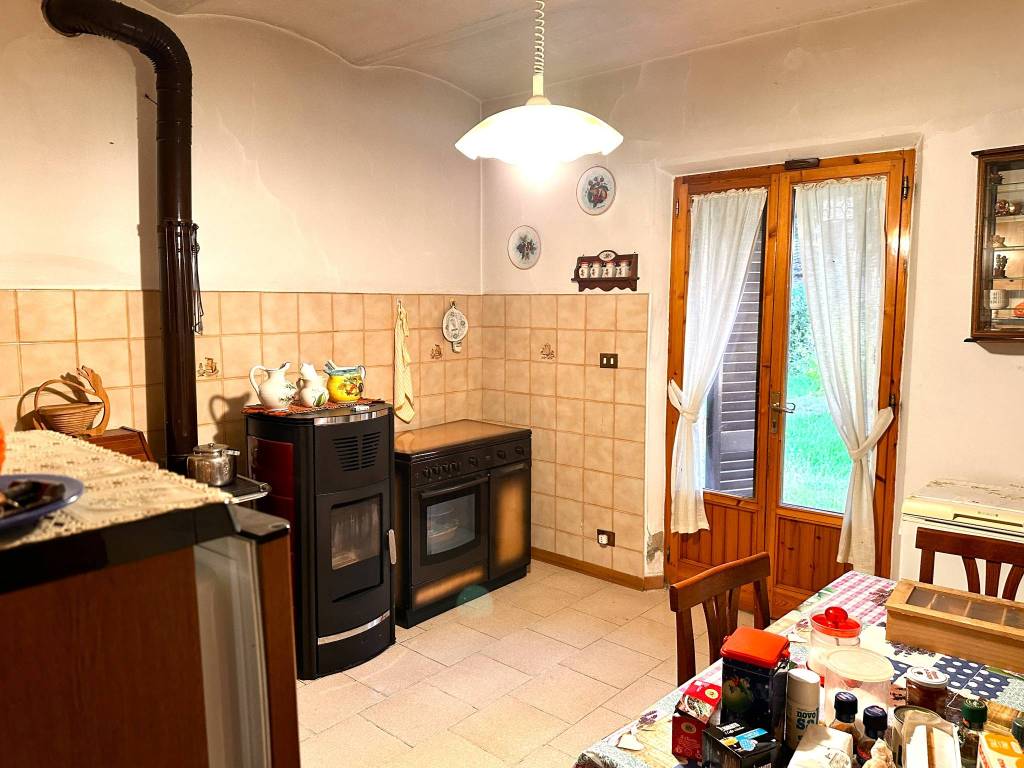 Casa indipendente a Castiglione del lago in Località Frattavecchia - Foto 5