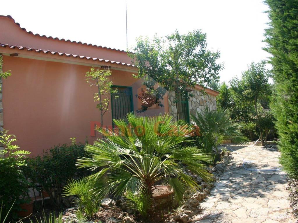 Villa a Andria in Contrada Posta di Grotta - Foto 2