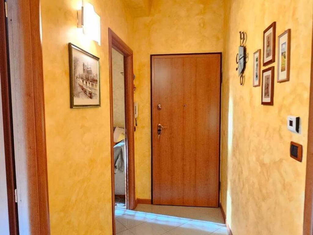 Appartamento a Casale monferrato in Viale O. Marchino, 25 - Foto 2