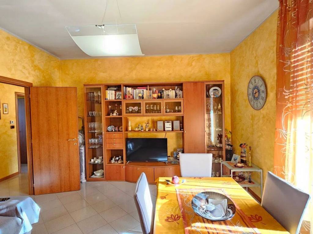 Appartamento a Casale monferrato in Viale O. Marchino, 25 - Foto 4