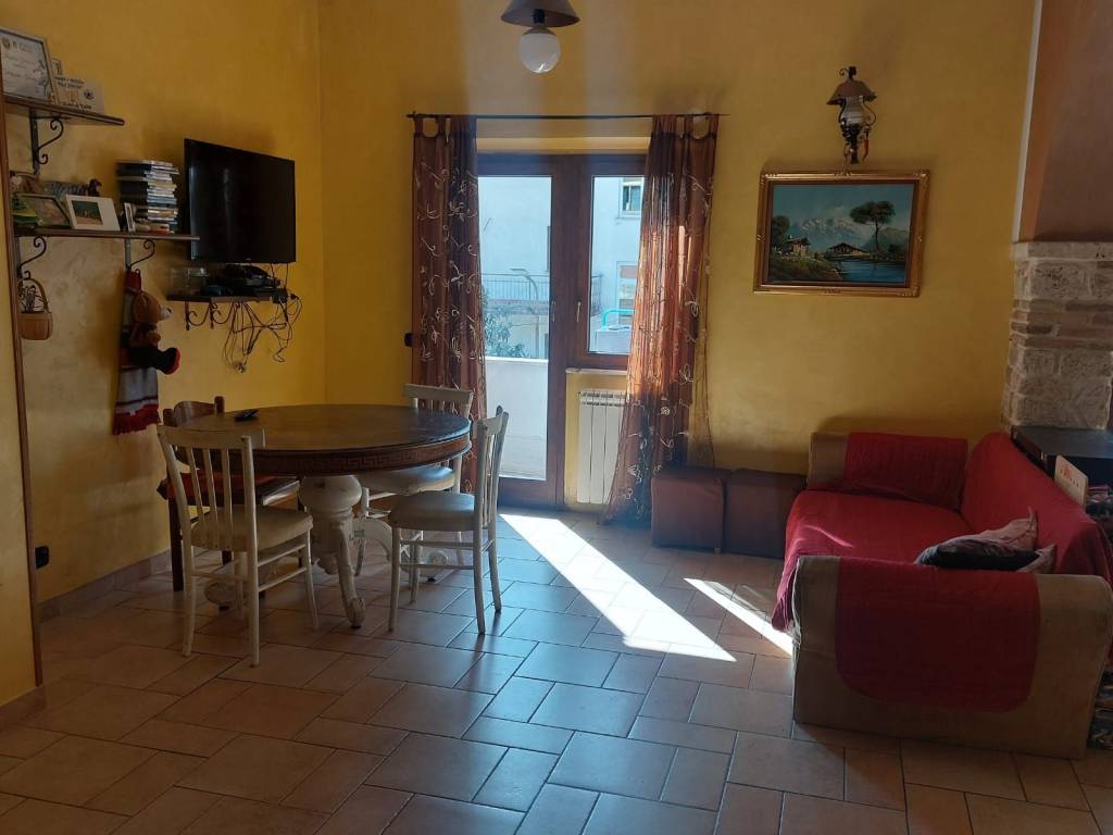 Appartamento a Carsoli in Via dei Marsi, 30 - Foto 3
