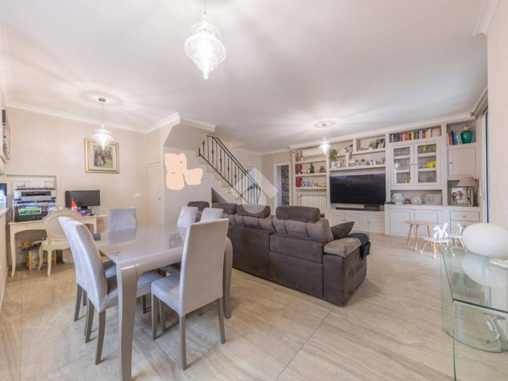 Villa a Frascati in Via del Frantoio Romano, 116 - Foto 5