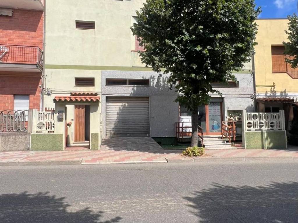 Villa a Guspini in Viale Giuseppe Di Vittorio - Foto 1