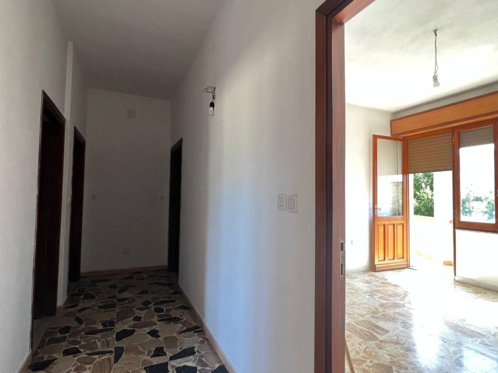 Villa a Guspini in Viale Giuseppe Di Vittorio - Foto 3
