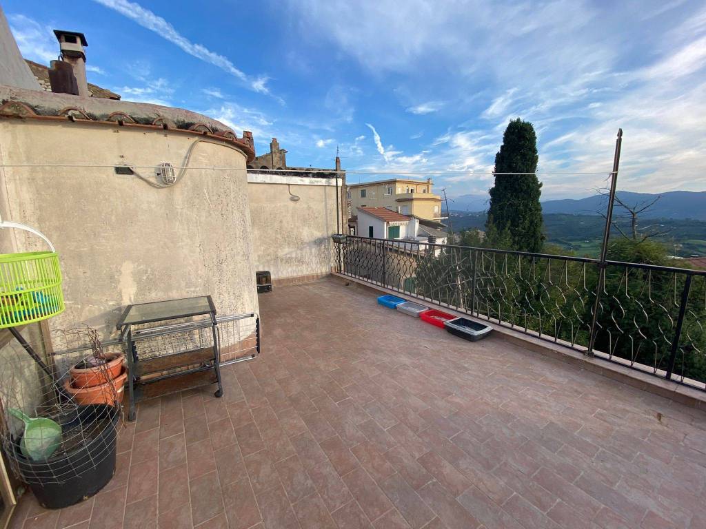 Casa indipendente a Mompeo in Via Pompeo Magmo - Foto 3