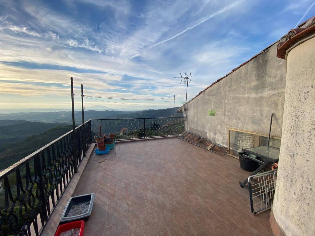 Casa indipendente a Mompeo in Via Pompeo Magmo - Foto 4