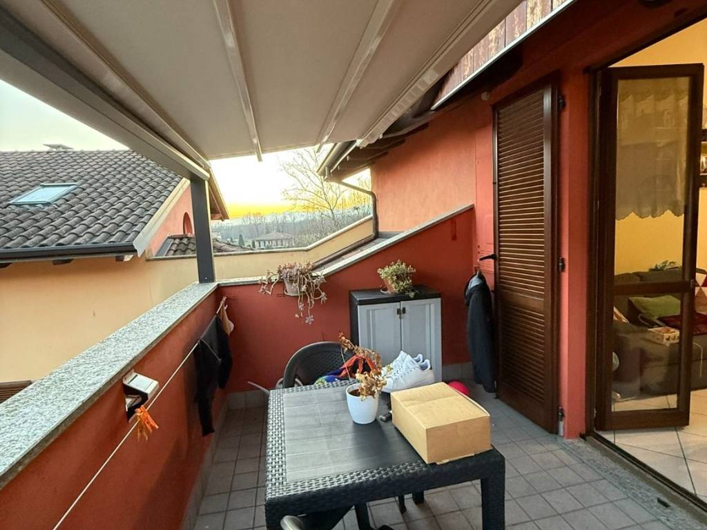 Appartamento a Borgomanero in Via Carlo Bescapè, 44 - Foto 5